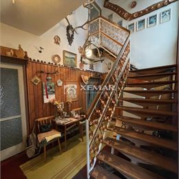 Predaj: Rodinný dom v Ľubietovej – veľký pozemok, garáže, záhrada