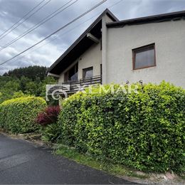 Predaj: Rodinný dom s 3 bytovými jednotkami, Banská Bystrica