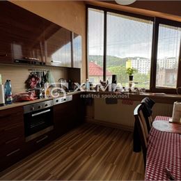 Predaj: Rodinný dom s 3 bytovými jednotkami, Banská Bystrica