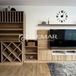 Predaj: Štýlový 3-izbový byt s terasou, parkovaním a vírivkou