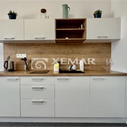 Predaj: Kompletne zariadený 2-izbový apartmán v Bešeňovej