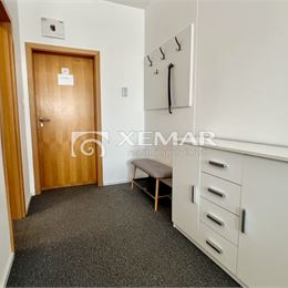 Predaj: Kompletne zariadený 2-izbový apartmán v Bešeňovej