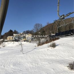 Predaj: Priestranný apartmán v rezorte Šafrán, Donovaly – len pár krokov od zjazdovky