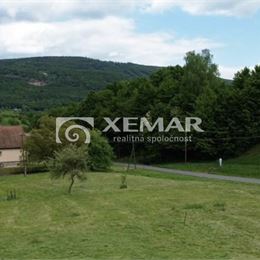 Predaj: Stavebný pozemok 1300 m² s prípojkami, Nová Baňa – Štále