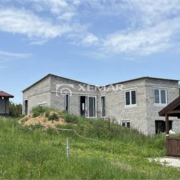 Na predaj rodinný dom v obci Hontianske Tesáre