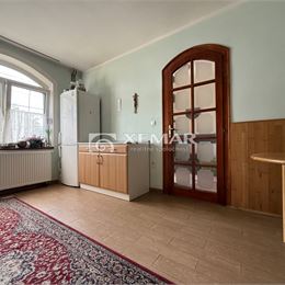 3 podlažný, 9izb. RD - Rovinka (Vojenská ul.)