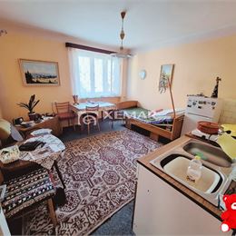 Predaj domu 2-izbové jednotky na dvoch poschodiach v Dúbravách