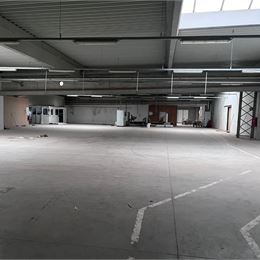 Skladové a výrobné priestory na prenájom - 2,75 €/m2 -Vrútky