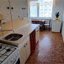 Veľký 2-izb. byt - Martin - Sever - Ul. Rum. armády - PRENÁJOM