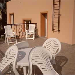 Rodinný dom s 2 garážami - Martin - Stráne