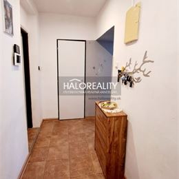 Predaj, rodinný dom Borovce, 2 x 3-izbový byt - ZNÍŽENÁ CENA - EXKLUZÍVNE HALO REALITY