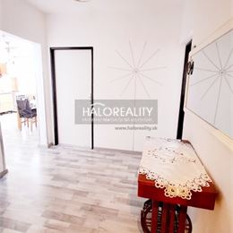 Predaj, rodinný dom Borovce, 2 x 3-izbový byt - ZNÍŽENÁ CENA - EXKLUZÍVNE HALO REALITY