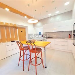 Predaj, trojizbový byt Bratislava Staré Mesto, Žilinská ulica