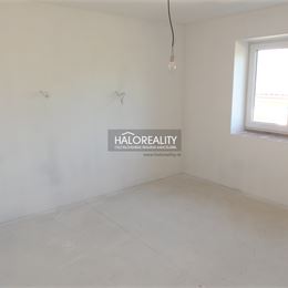 Predaj, rodinný dom Nitra, s výhľadom na Zobor, v cene dokončenie do štandardu - NOVOSTAVBA - ZNÍŽENÁ CENA