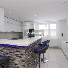 Predaj, rodinný dom Domaniža - EXKLUZÍVNE HALO REALITY + VIDEOOBHLIADKA