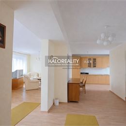 Predaj, rodinný dom Nitra, Zobor, pozemok 744m² - EXKLUZÍVNE HALO REALITY
