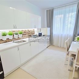 REZERVOVANÉ - Predaj, štvorizbový byt Bratislava Nové Mesto, Pri Bielom kríži