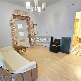 REZERVOVANÉ - Predaj, štvorizbový byt Bratislava Nové Mesto, Pri Bielom kríži