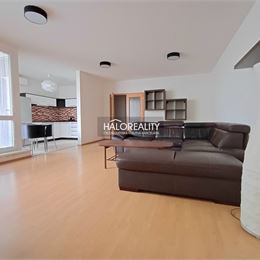 Predaj, dvojizbový byt Bratislava Ružinov, Trnávka, s balkónom - EXKLUZÍVNE HALO REALITY