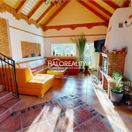 REZERVOVANÉ - Predaj, rodinný dom Trstín - EXKLUZÍVNE HALO REALITY