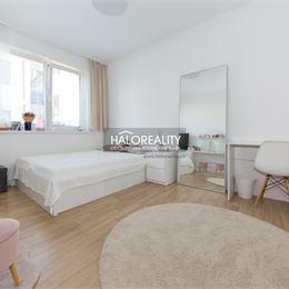 Predaj, trojizbový byt Slovenský Grob, Malý Raj, so záhradkou - NOVOSTAVBA - EXKLUZÍVNE HALO REALITY