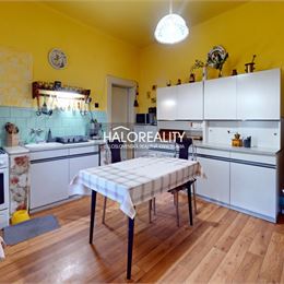 Predaj, rodinný dom Lučenec, centrum - EXKLUZÍVNE HALO REALITY