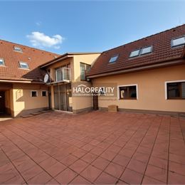 Predaj, rodinný dom Trebatice, s pridruženými priestormi - EXKLUZÍVNE HALO REALITY
