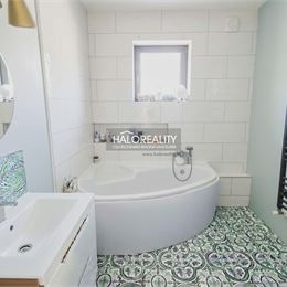 Predaj, rodinný dom Babiná, priestranný s veľkým pozemkom - EXKLUZÍVNE HALO REALITY