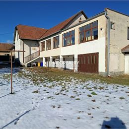 Predaj, rodinný dom Babiná, priestranný s veľkým pozemkom - EXKLUZÍVNE HALO REALITY