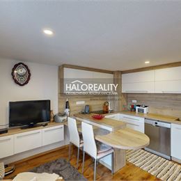 REZERVOVANÉ - Predaj, rodinný dom Hrochoť, dvojgeneračný - EXKLUZÍVNE HALO REALITY