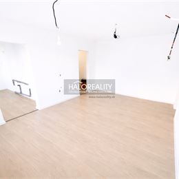 Predaj, dvojizbový byt Bratislava Ružinov, Štrkovec, Komárnická - ZNÍŽENÁ CENA