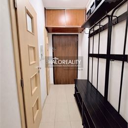 Predaj, štvorizbový byt Bratislava Petržalka