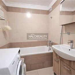 Predaj, štvorizbový byt Bratislava Petržalka