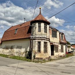 Predaj, rodinný dom Jasenie, s obchodným priestorom a hospodárskymi budovami - EXKLUZÍVNE HALO REALITY