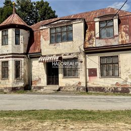 Predaj, rodinný dom Jasenie, s obchodným priestorom a hospodárskymi budovami - EXKLUZÍVNE HALO REALITY