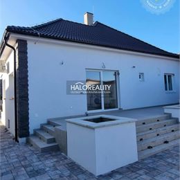 Predaj, kompletne zrekonštruovaný rodinný dom Horné Saliby - EXKLUZÍVNE HALO REALITY