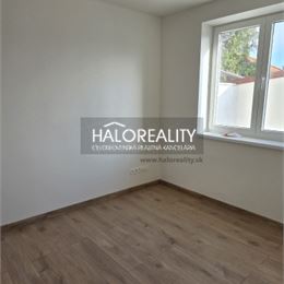 Predaj, kompletne zrekonštruovaný rodinný dom Horné Saliby - EXKLUZÍVNE HALO REALITY