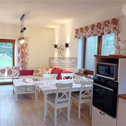 Predaj, rodinný dom Beňuš, štýlový, v pokojnej časti obce s krásnym výhľadom - ZNÍŽENÁ CENA - EXKLUZÍVNE HALO