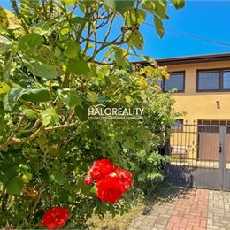 Predaj, rodinný dom Horné Orešany, s garážou - EXKLUZÍVNE HALO REALITY