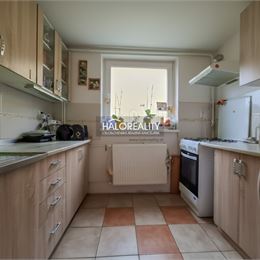 Predaj, rodinný dom Horné Orešany, s garážou - EXKLUZÍVNE HALO REALITY