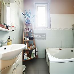 Predaj, rodinný dom Komárno, štvorizbový, čiastočná rekonštrukcia