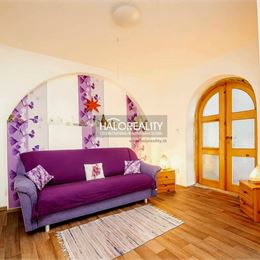 Predaj, rodinný dom Komárno, štvorizbový, čiastočná rekonštrukcia