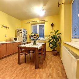 Predaj, rodinný dom Svinná - EXKLUZÍVNE HALO REALITY