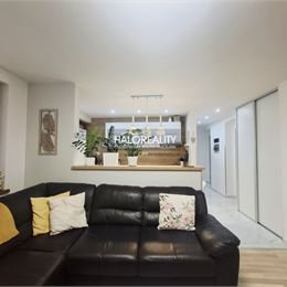 Predaj, trojizbový byt Nové Zámky, s garážou a záhradkou, kvalitná kompletná rekonštrukcia