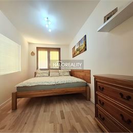 Predaj, trojizbový byt Nové Zámky, s garážou a záhradkou, kvalitná kompletná rekonštrukcia