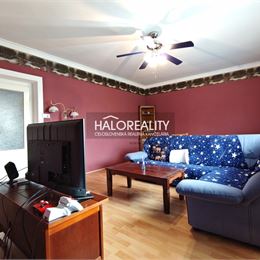 REZERVOVANÉ - Predaj, štvorizbový byt Nové Zámky, s garážou a záhradkou - EXKLUZÍVNE HALO REALITY +