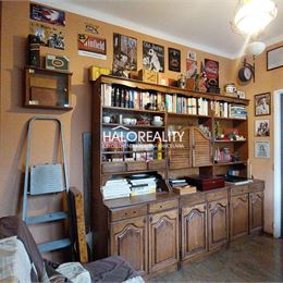 REZERVOVANÉ - Predaj, štvorizbový byt Nové Zámky, s garážou a záhradkou - EXKLUZÍVNE HALO REALITY +