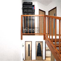 Predaj, trojizbový byt Trenčín, Halalovka