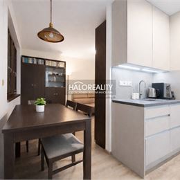 Predaj, trojizbový byt Trenčín, Halalovka