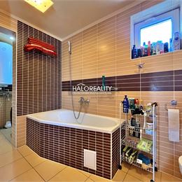 Predaj, rodinný dom Levice, Čankov, záhradná rodinná vila - bývajte ihneď - EXKLUZÍVNE HALO REALITY